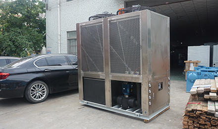 冷水機(jī)壓縮機(jī)出現(xiàn)結(jié)冰現(xiàn)象該如何進(jìn)行解決？